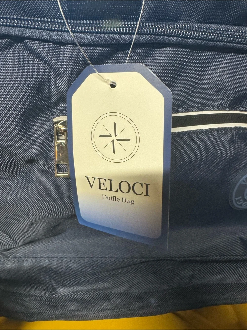 Veloci Men's Navy Duffle Bag - New with tags - Picture 2 of 4